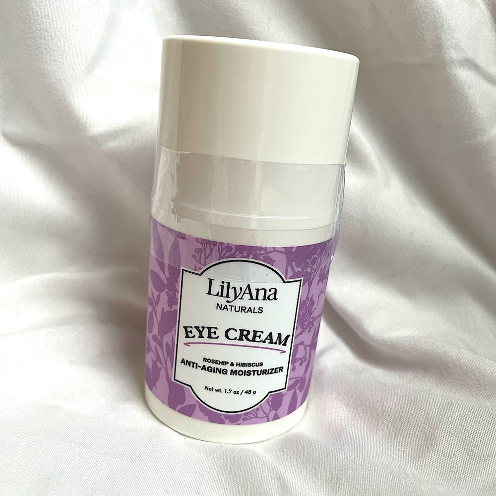 LilyAna Naturals Eye Cream